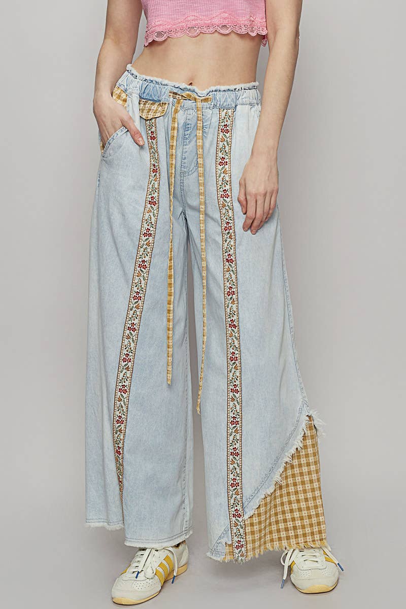 Contrast Buckle Back Floral Trim Down Woven Pants: STRIPE DENIM